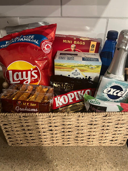 airbnb welcome gift basket
hospitality snack box
vrbo guest welcome gift
vacation rental welcome basket
airbnb host essentials
short term rental gift idea
guest care package
5 star airbnb welcome
snack basket for airbnb guests